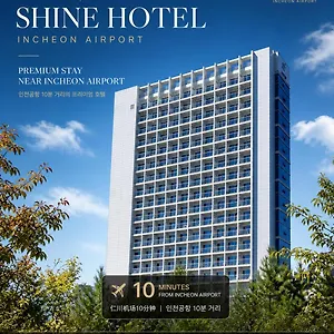 4* アパートホテル Shine Airport